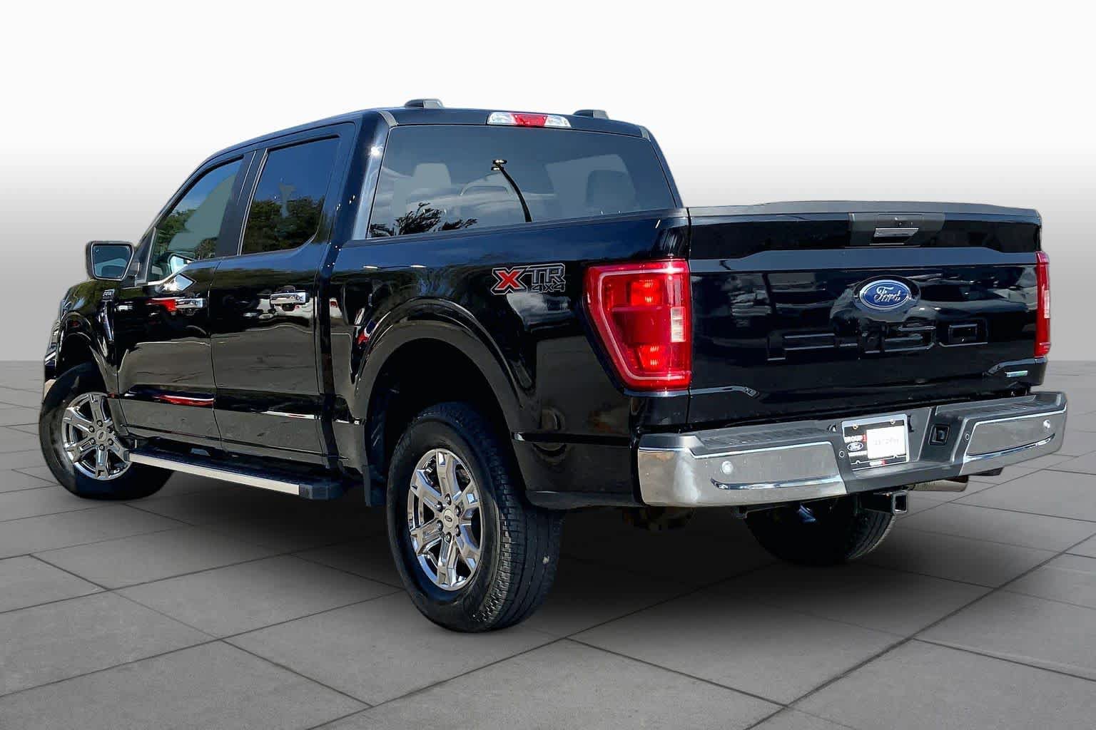 Certified 2022 Ford F150 XLT w/ XTR Package AWD/4WD image 26