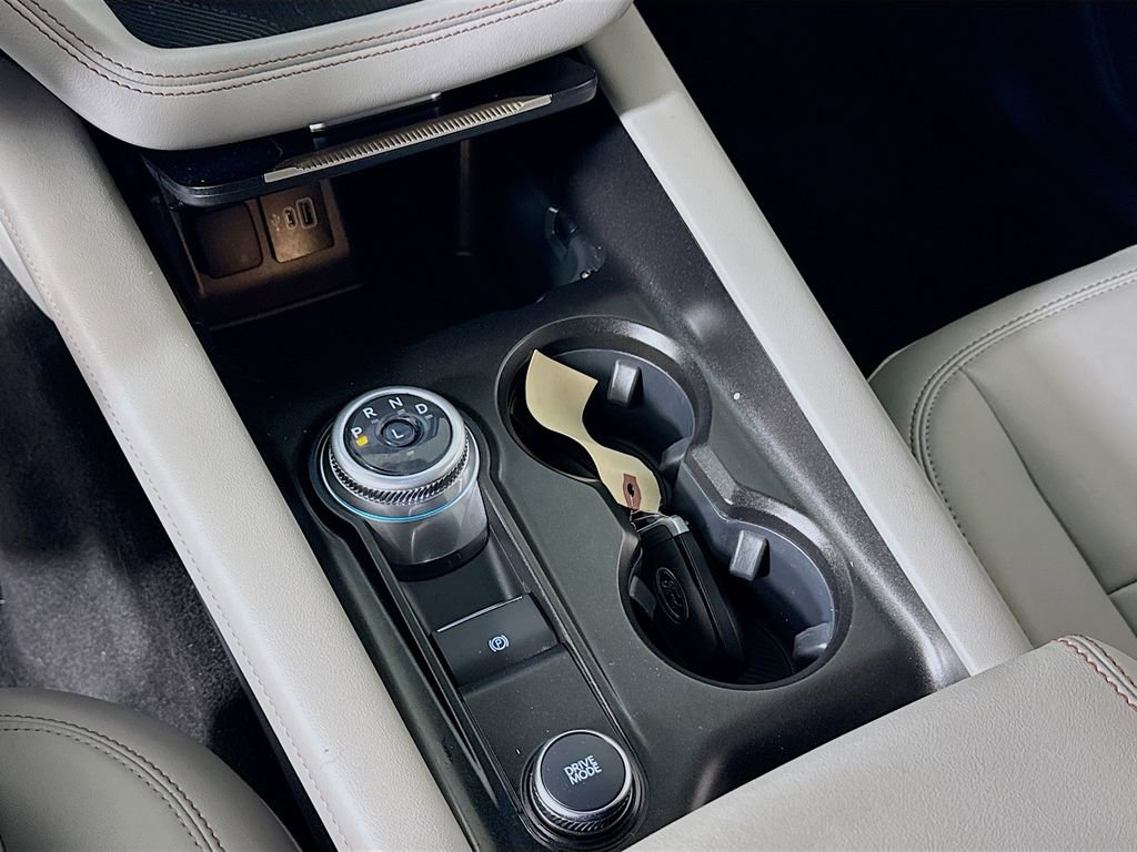 Certified 2025 Ford Explorer Active w/ Active Comfort Package image 20