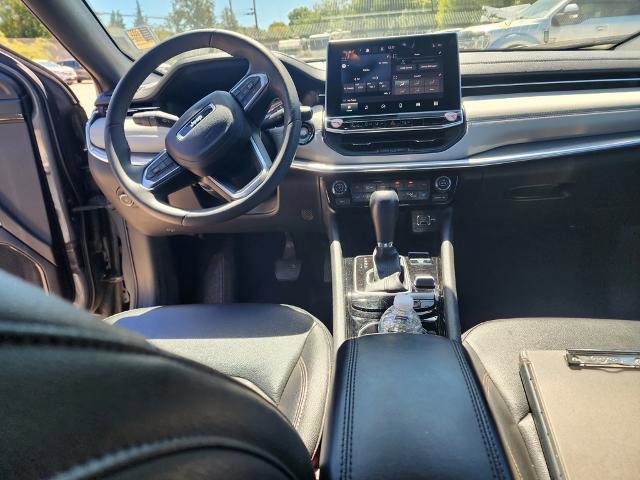 Used 2023 Jeep Compass Limited image 12