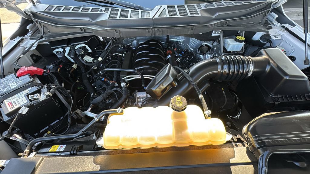 Certified 2021 Ford F150 Lariat w/ Equipment Group 502A High image 27