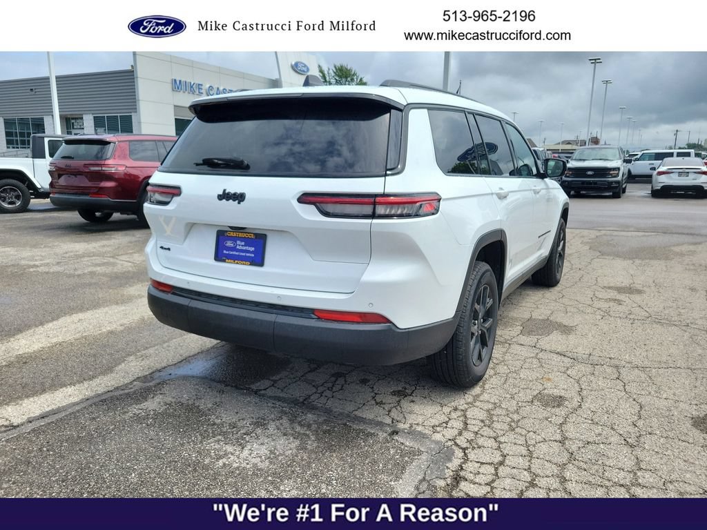 Used 2025 Jeep Grand Cherokee L Altitude AWD/4WD image 5