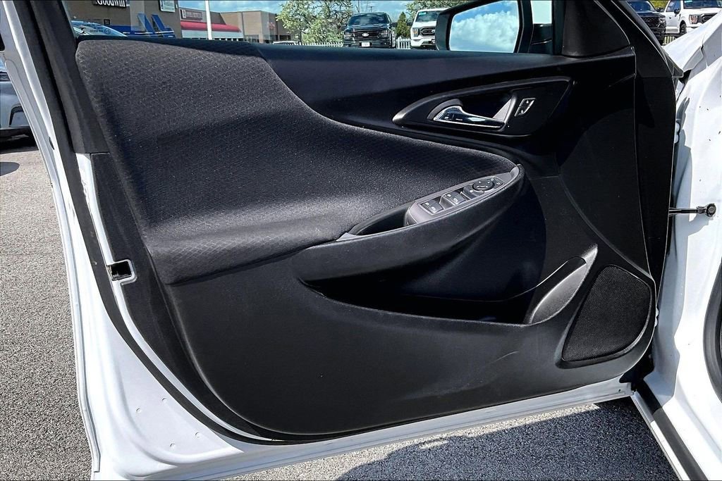 Used 2023 Chevrolet Malibu LT FWD image 22