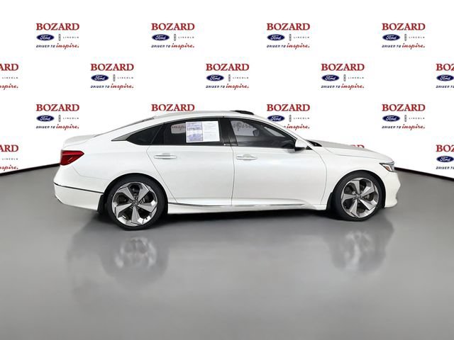Used 2018 Honda Accord Touring image 9