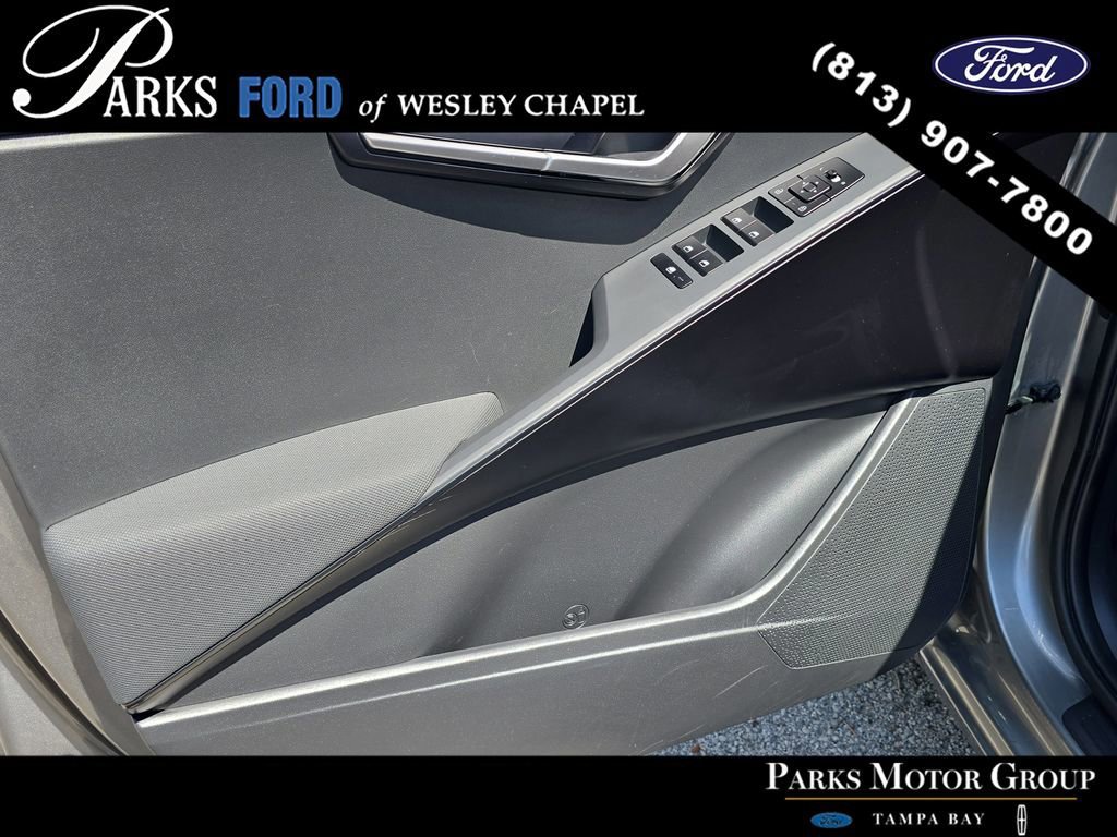 Used 2023 Kia Niro LX image 15