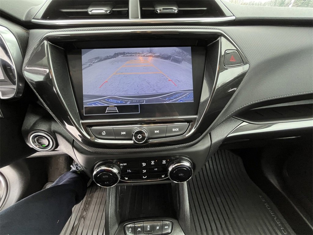 Used 2022 Chevrolet TrailBlazer LT w/ Convenience Package image 12