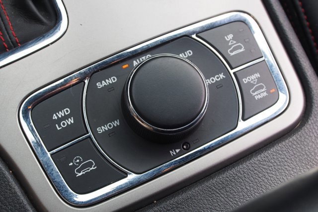 Used 2019 Jeep Grand Cherokee Trailhawk image 24