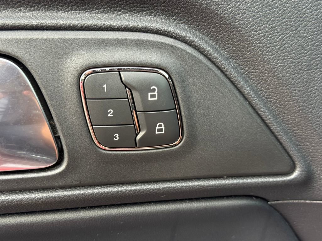 Certified 2019 Ford Mustang GT Premium w/ Equipment Group 401A image 24