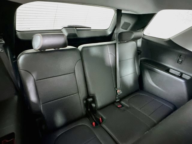 Used 2021 Chevrolet Traverse Premier w/ Redline Edition FWD image 33