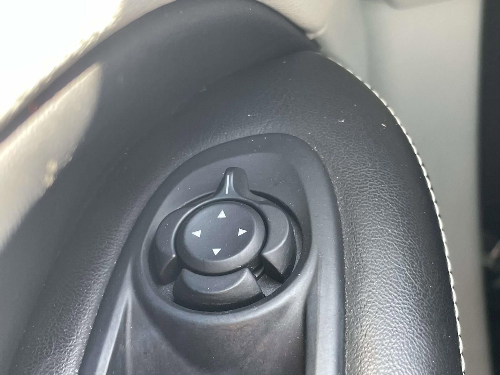 Used 2018 Jeep Compass Latitude w/ Popular Equipment Group image 27