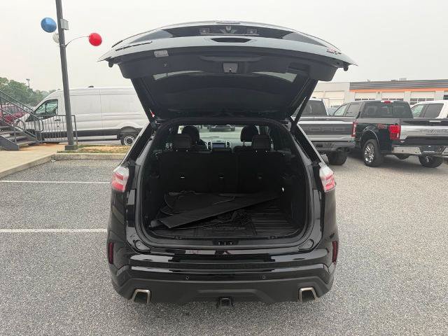 Certified 2019 Ford Edge ST w/ Equipment Group 401A AWD/4WD image 9