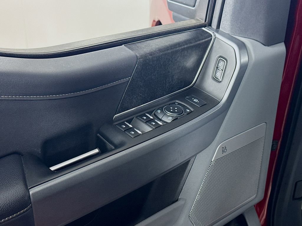 Certified 2024 Ford F250 XLT w/ Black Appearance Package image 20