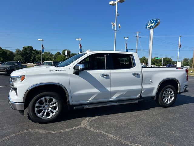 Used 2023 Chevrolet Silverado 1500 LTZ AWD/4WD image 3