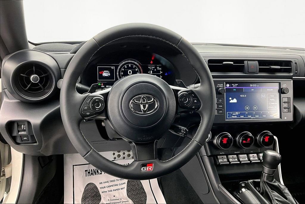 Used 2024 Toyota GR86 Premium image 7