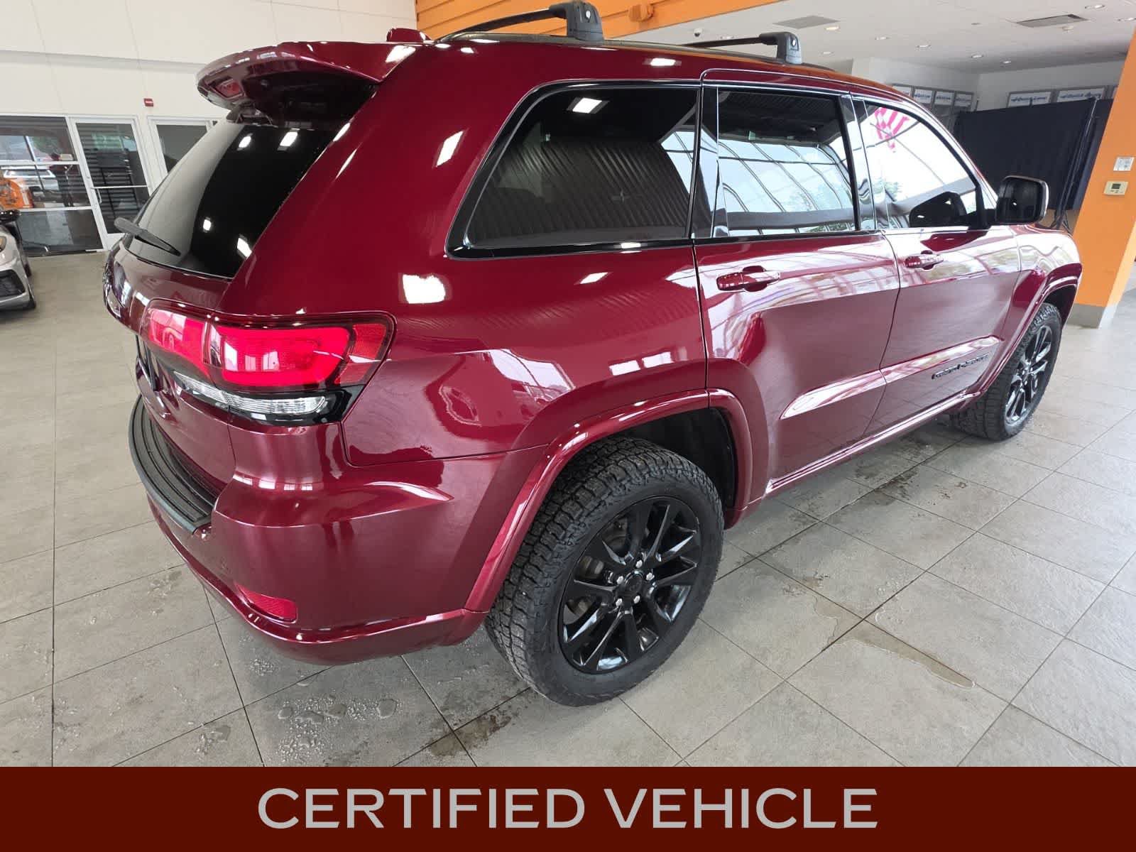 Used 2019 Jeep Grand Cherokee Altitude AWD/4WD image 8