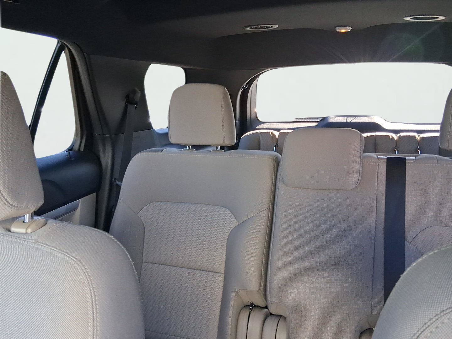 Certified 2019 Ford Explorer FWD image 12