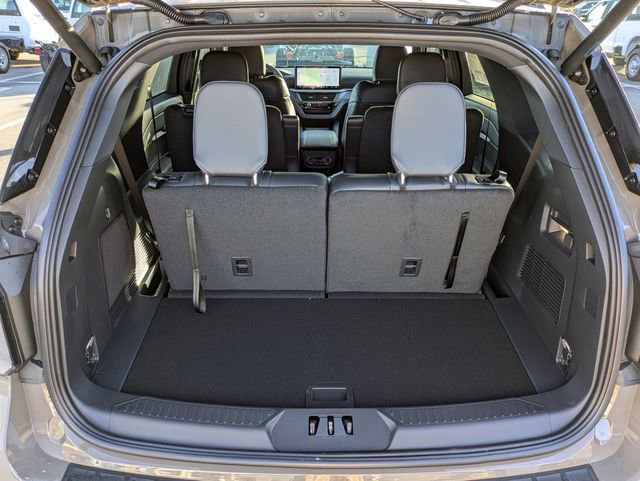 Certified 2026 Ford Explorer ST-Line w/ ST-Line Street Pack RWD image 12
