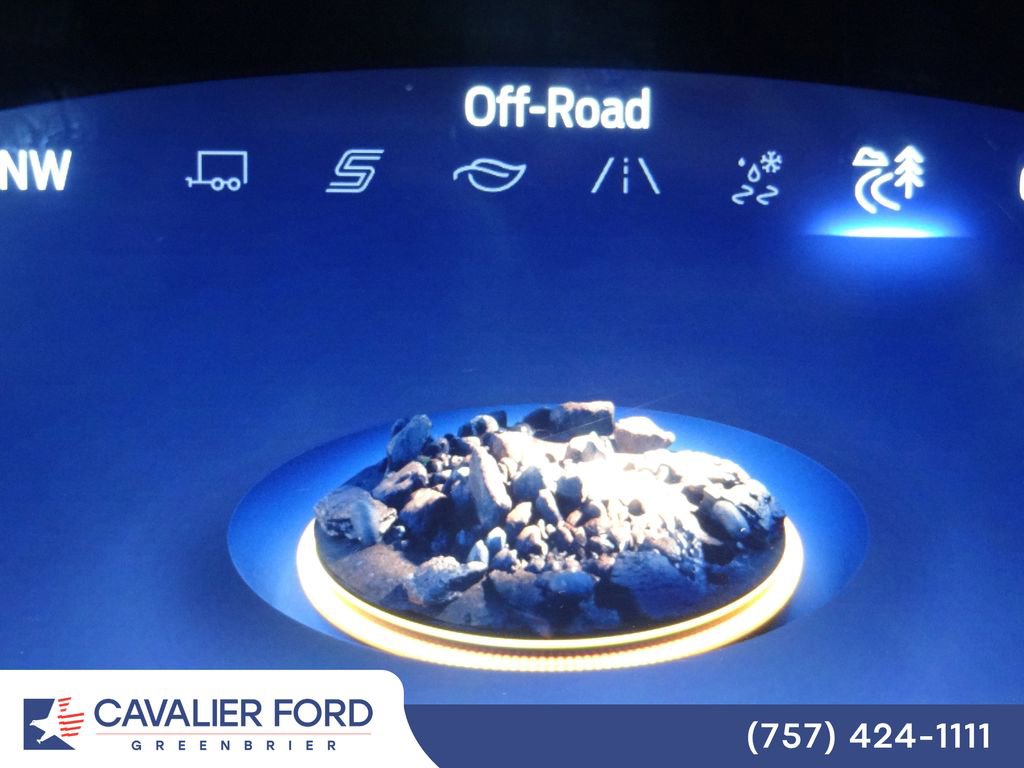 Certified 2025 Ford Explorer ST-Line AWD/4WD image 40