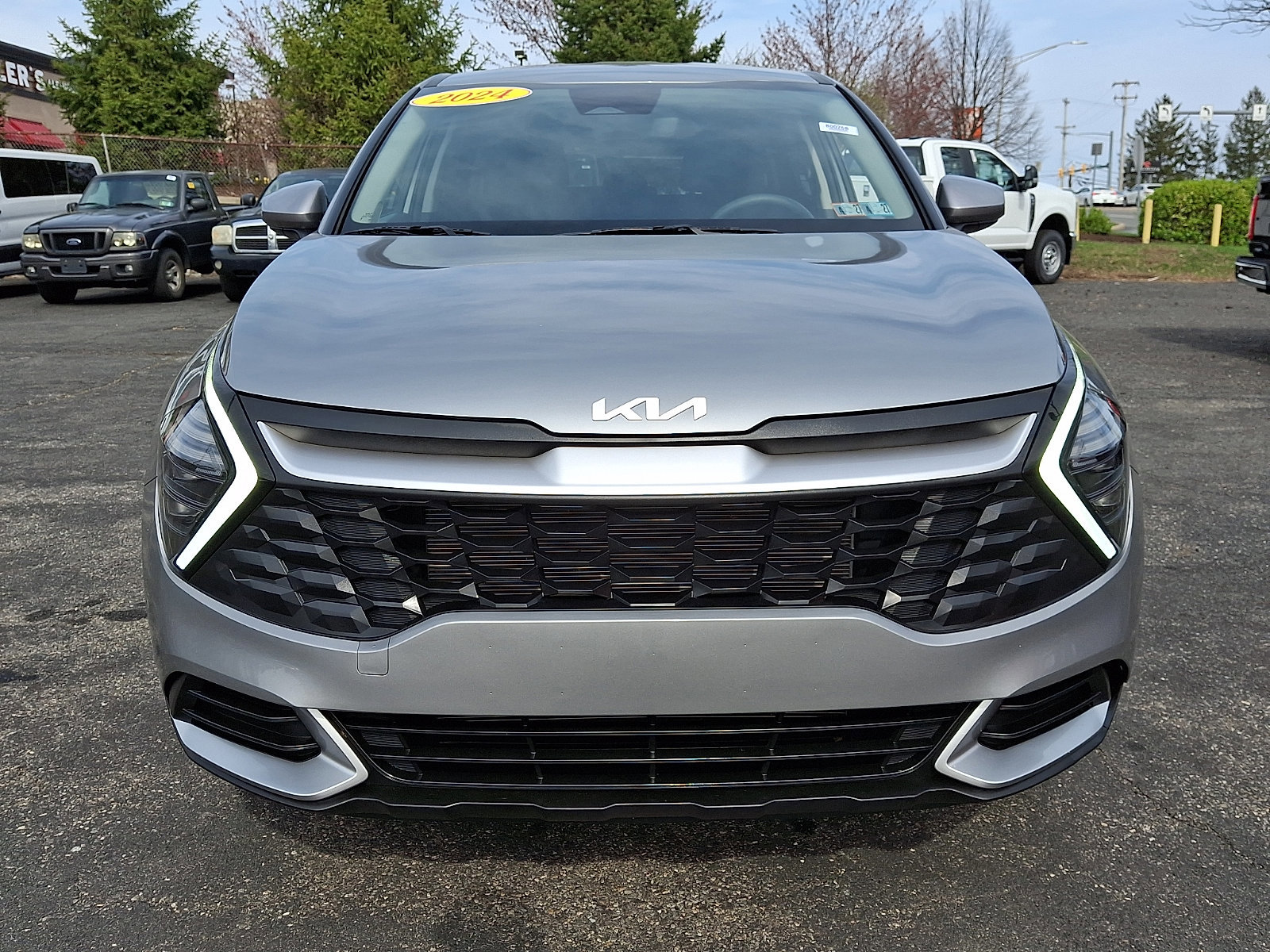 Used 2024 Kia Sportage LX image 7