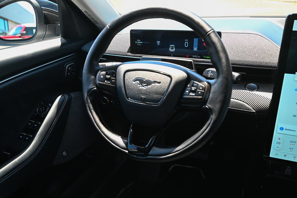 Certified 2025 Ford Mustang Mach-E Premium AWD/4WD image 31