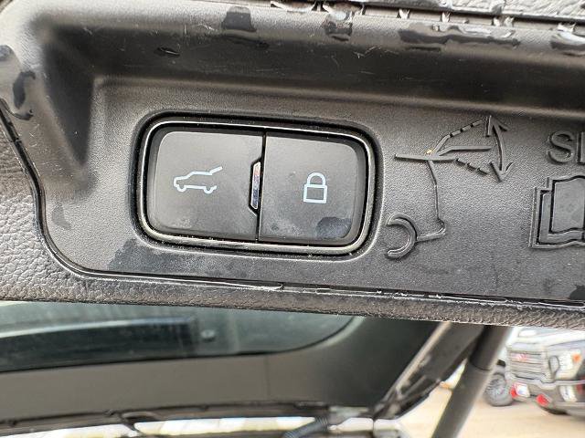 Certified 2020 Ford Explorer ST w/ Premium Technology Package image 10