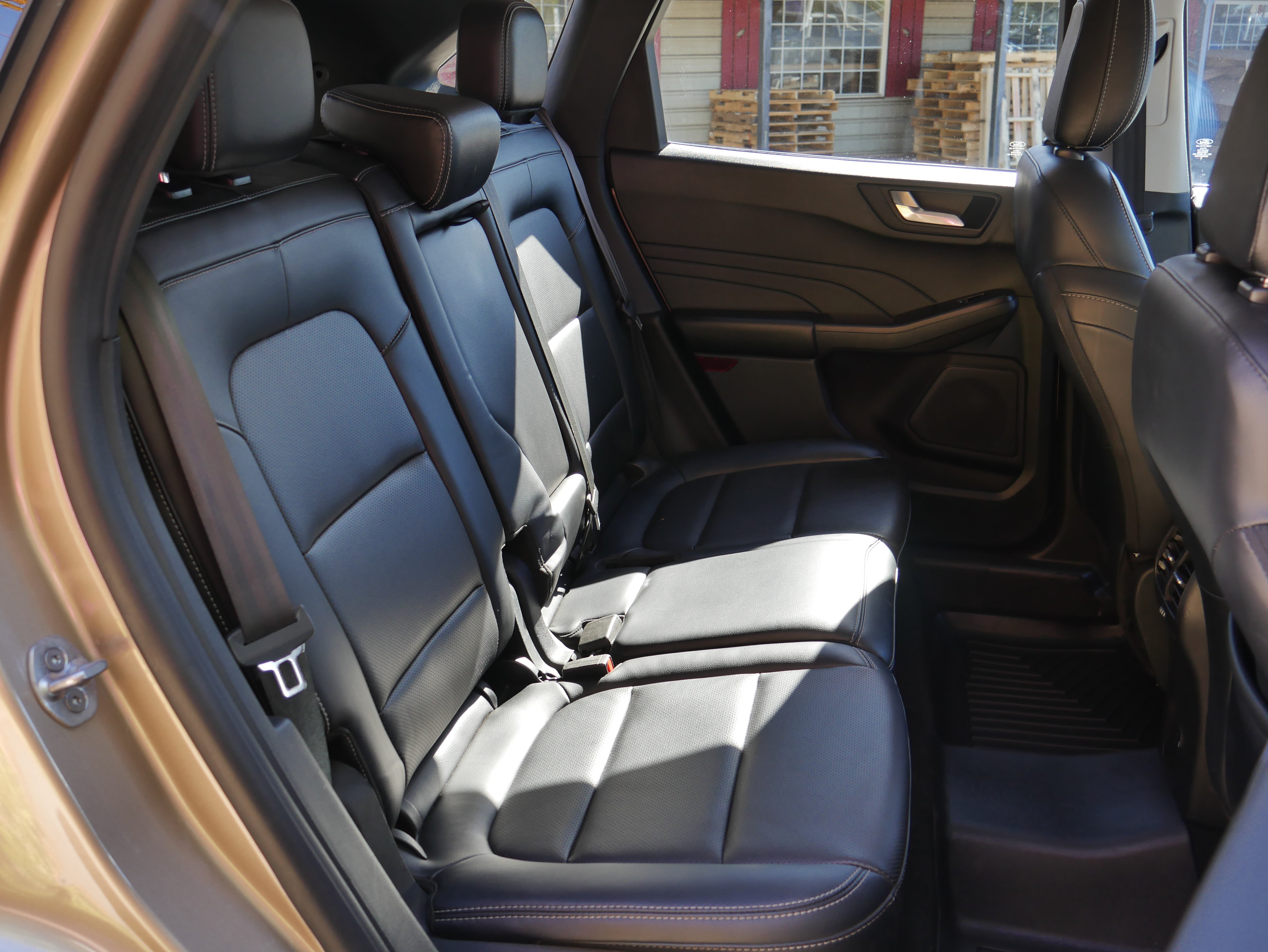 Certified 2021 Ford Escape Titanium AWD/4WD image 28