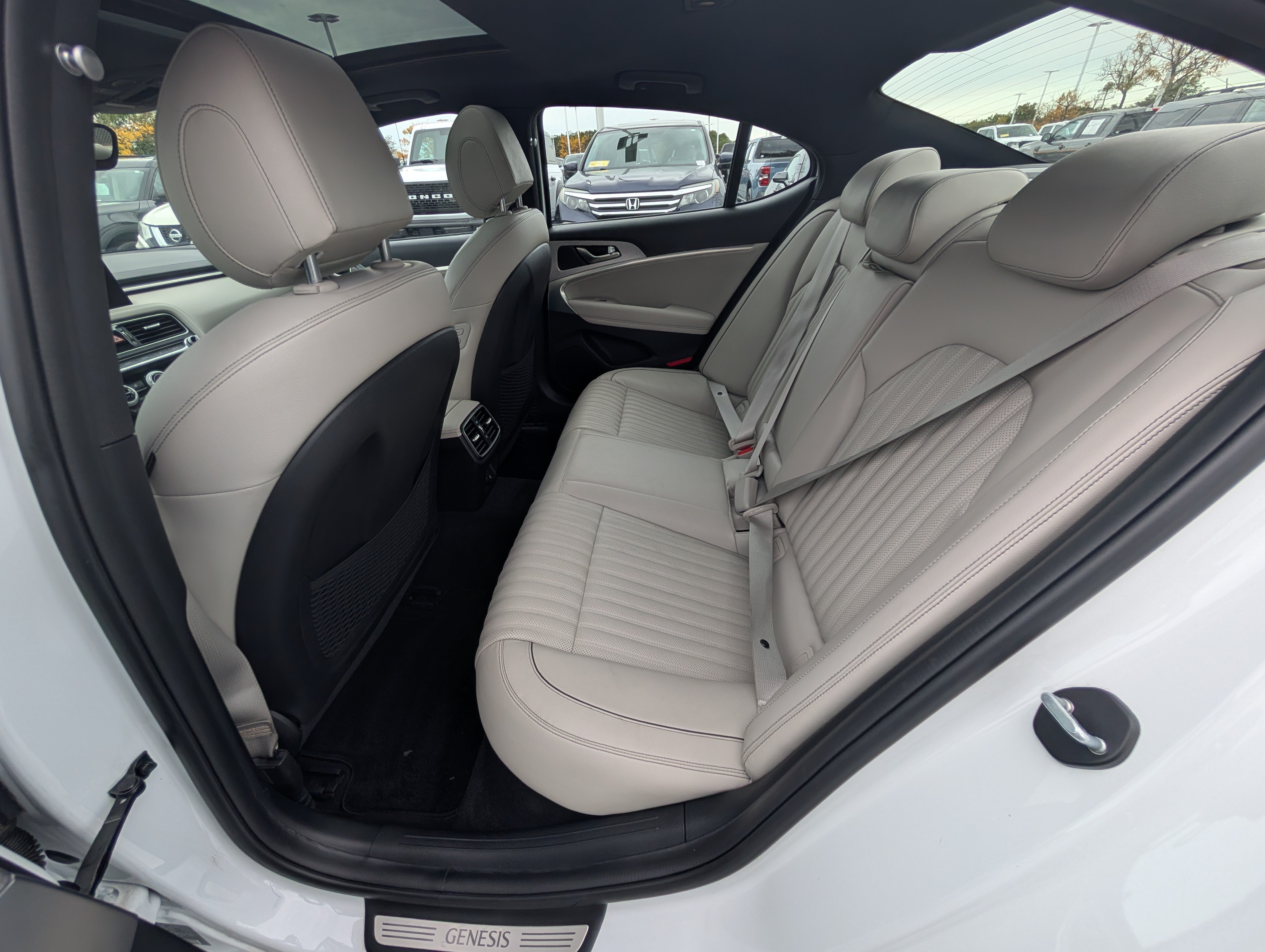 Used 2022 Genesis G70 3.3T w/ Sport Advanced Package AWD/4WD image 12
