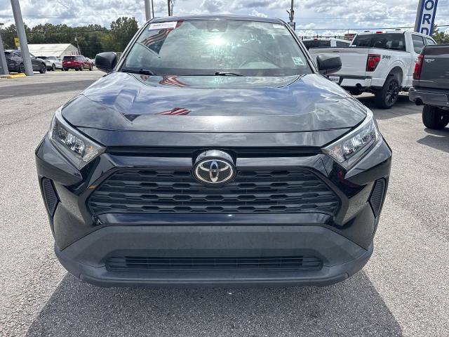 Used 2022 Toyota RAV4 LE FWD image 2