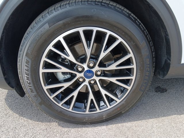 Certified 2021 Ford Escape Titanium w/ Titanium Premium Package FWD image 30