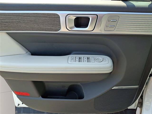 Used 2024 Hyundai Santa Fe Limited AWD/4WD image 9