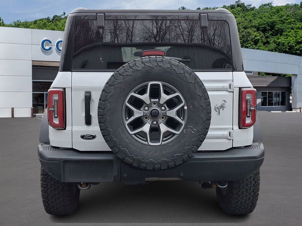 Certified 2025 Ford Bronco Badlands AWD/4WD image 3