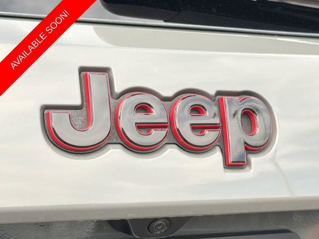 Used 2021 Jeep Grand Cherokee Trailhawk w/ Trailhawk Luxury Group AWD/4WD image 13