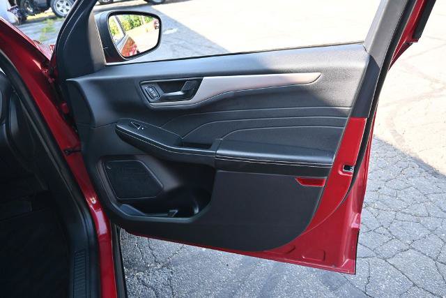 Certified 2022 Ford Escape SE w/ Cold Weather Package FWD image 21