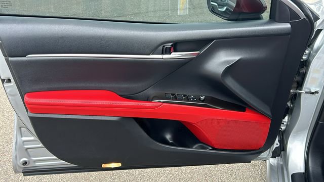 Used 2022 Toyota Camry XSE image 16