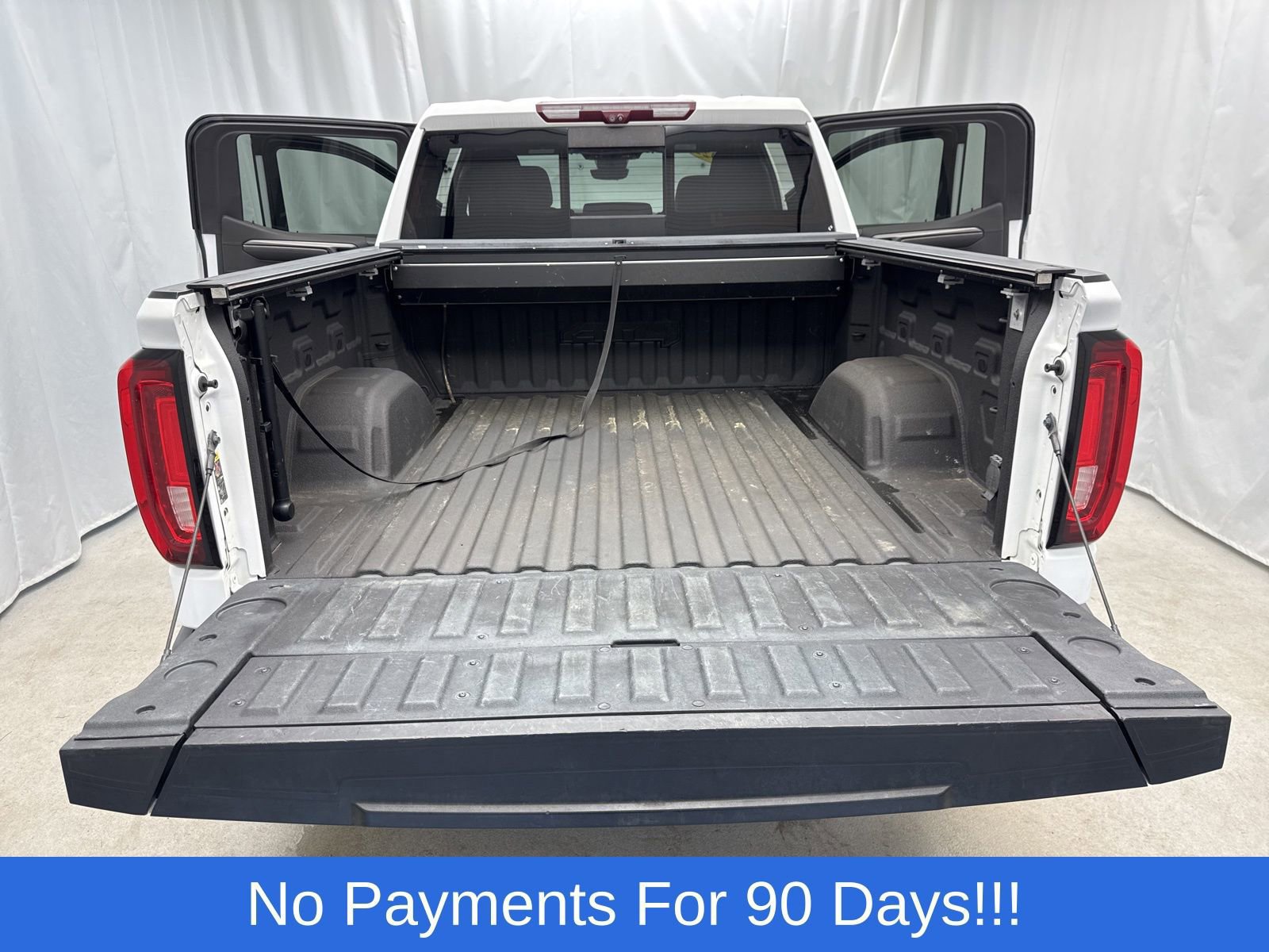 Used 2022 GMC Sierra 1500 AT4 w/ Technology Package AWD/4WD image 42