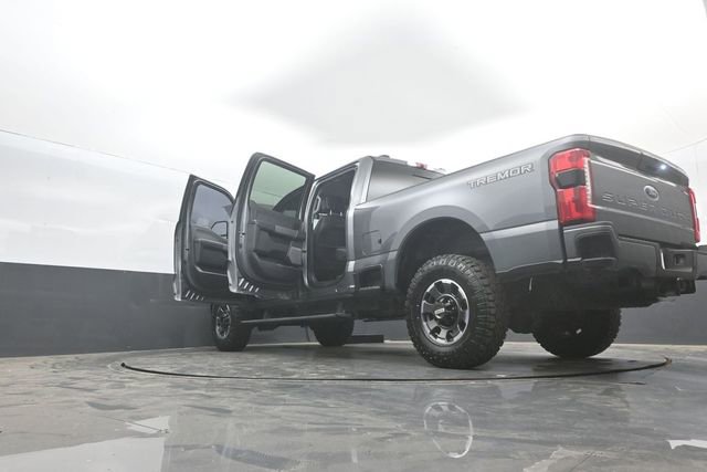 Certified 2024 Ford F350 Lariat w/ Tremor Off-Road Package AWD/4WD image 46
