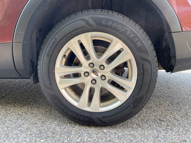 Certified 2018 Ford Explorer XLT w/ Equipment Group 202A AWD/4WD image 6