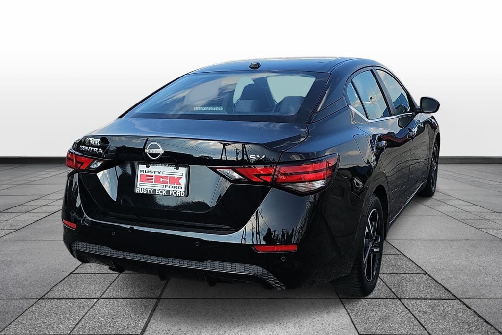 Used 2024 Nissan Sentra SV FWD image 5