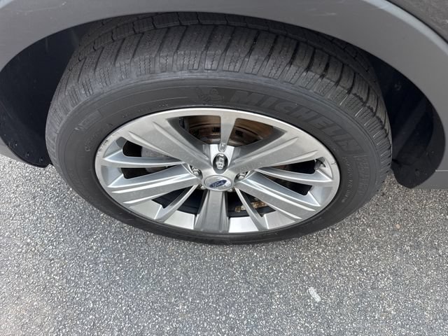 Certified 2018 Ford Explorer Limited w/ Equipment Group 301A AWD/4WD image 20