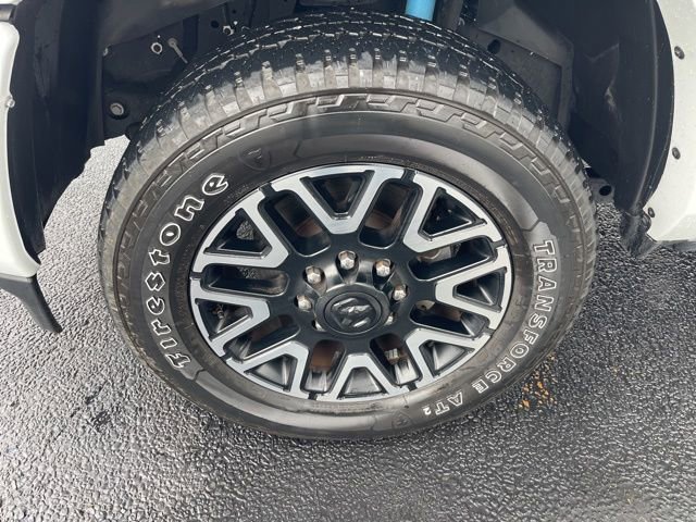 Used 2025 RAM 2500 Limited AWD/4WD image 3