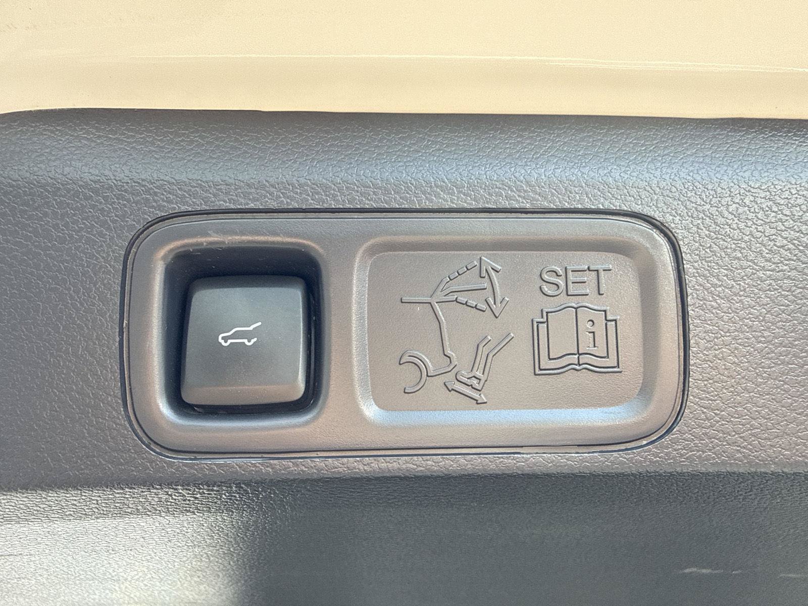 Certified 2024 Ford Expedition XLT AWD/4WD image 36