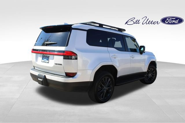 Used 2024 Lexus GX 550 w/ Accessory Package (31) AWD/4WD image 5