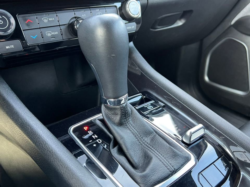 Used 2024 Jeep Compass Latitude AWD/4WD image 29