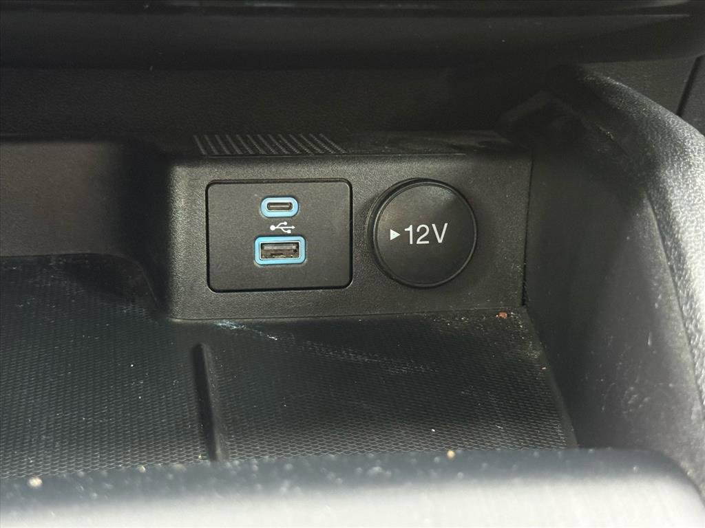 Certified 2022 Ford Escape SE w/ SE Sport Appearance Package image 24