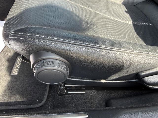 Used 2025 MAZDA MX-5 Miata RF Grand Touring image 14