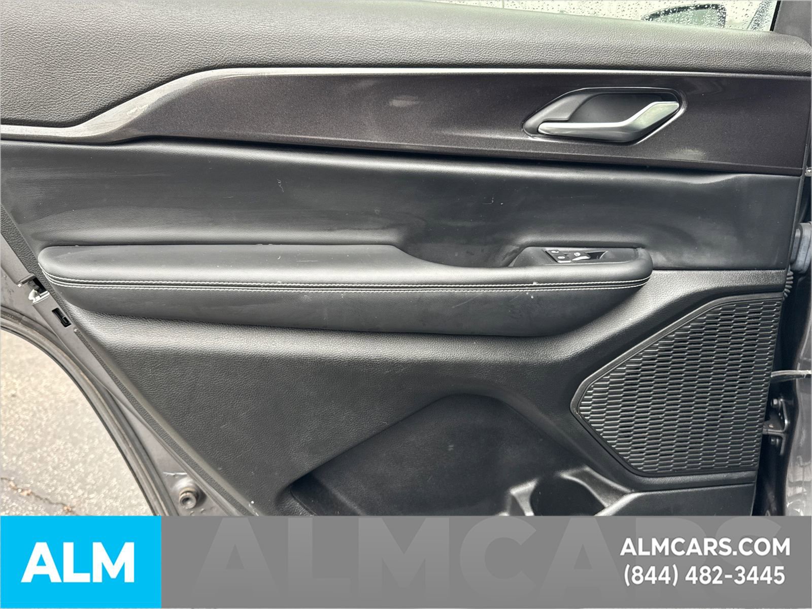 Used 2023 Jeep Grand Cherokee L Laredo image 26