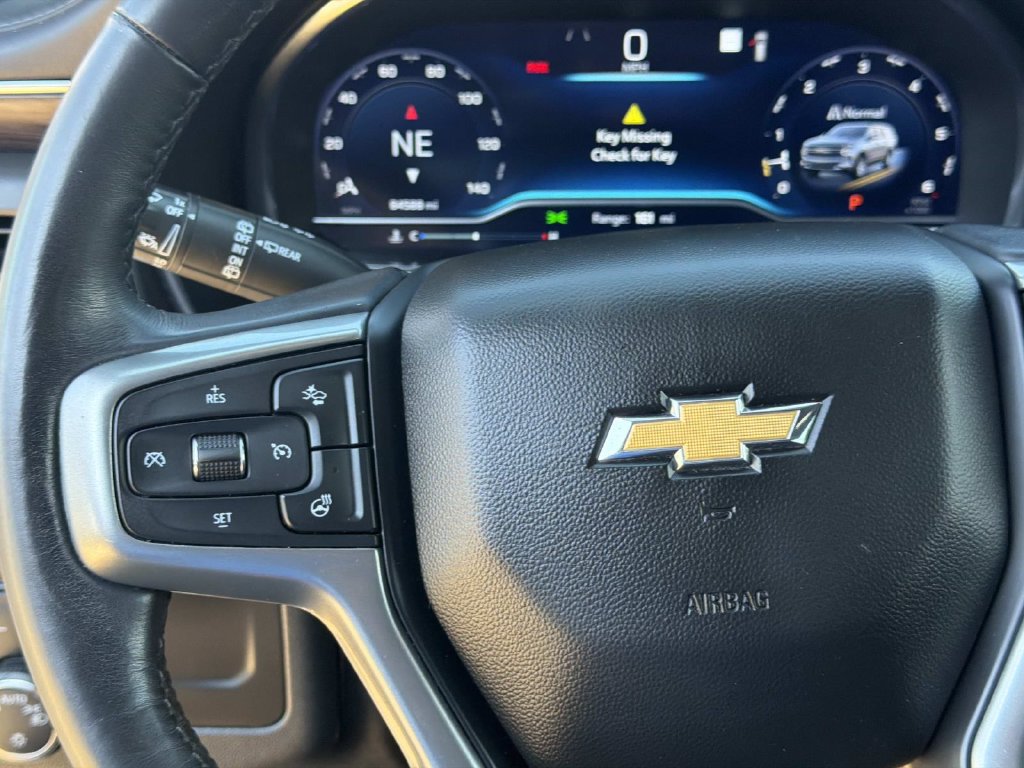 Used 2023 Chevrolet Suburban LT w/ Luxury Package RWD image 26