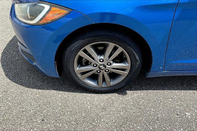Used 2017 Hyundai Elantra SE image 33