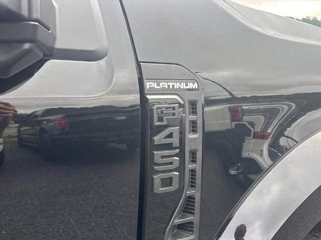 Certified 2025 Ford F450 Platinum w/ FX4 Off-Road Package AWD/4WD image 11