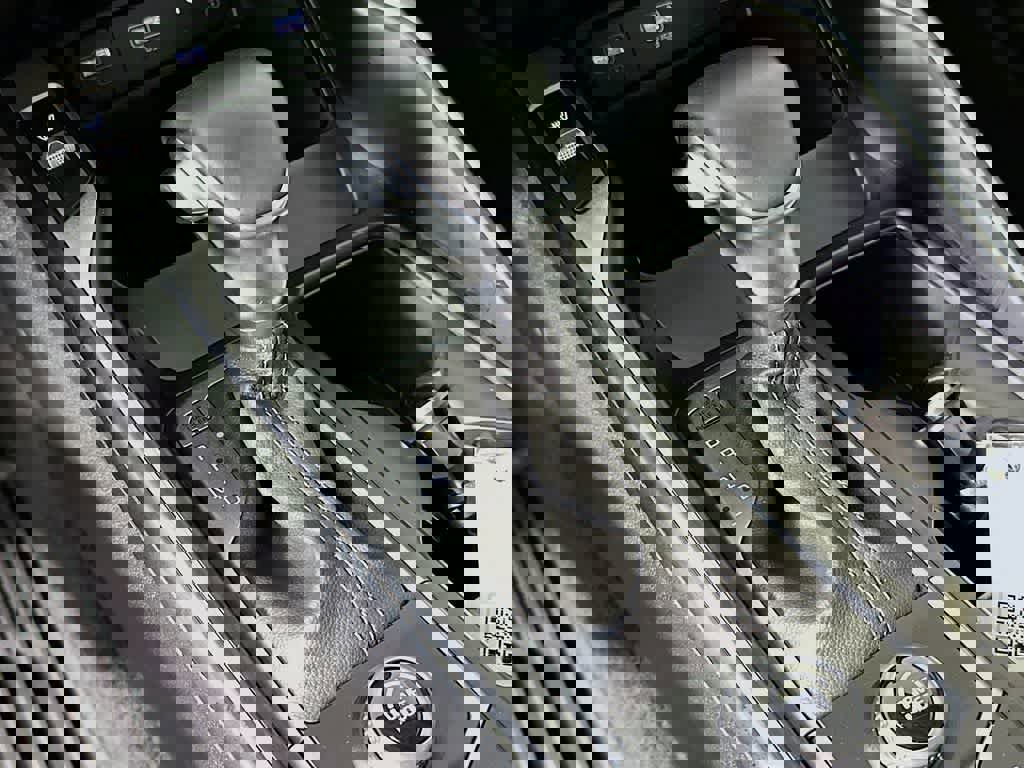 Used 2023 Kia Sorento EX w/ Panoramic Sunroof Package image 22