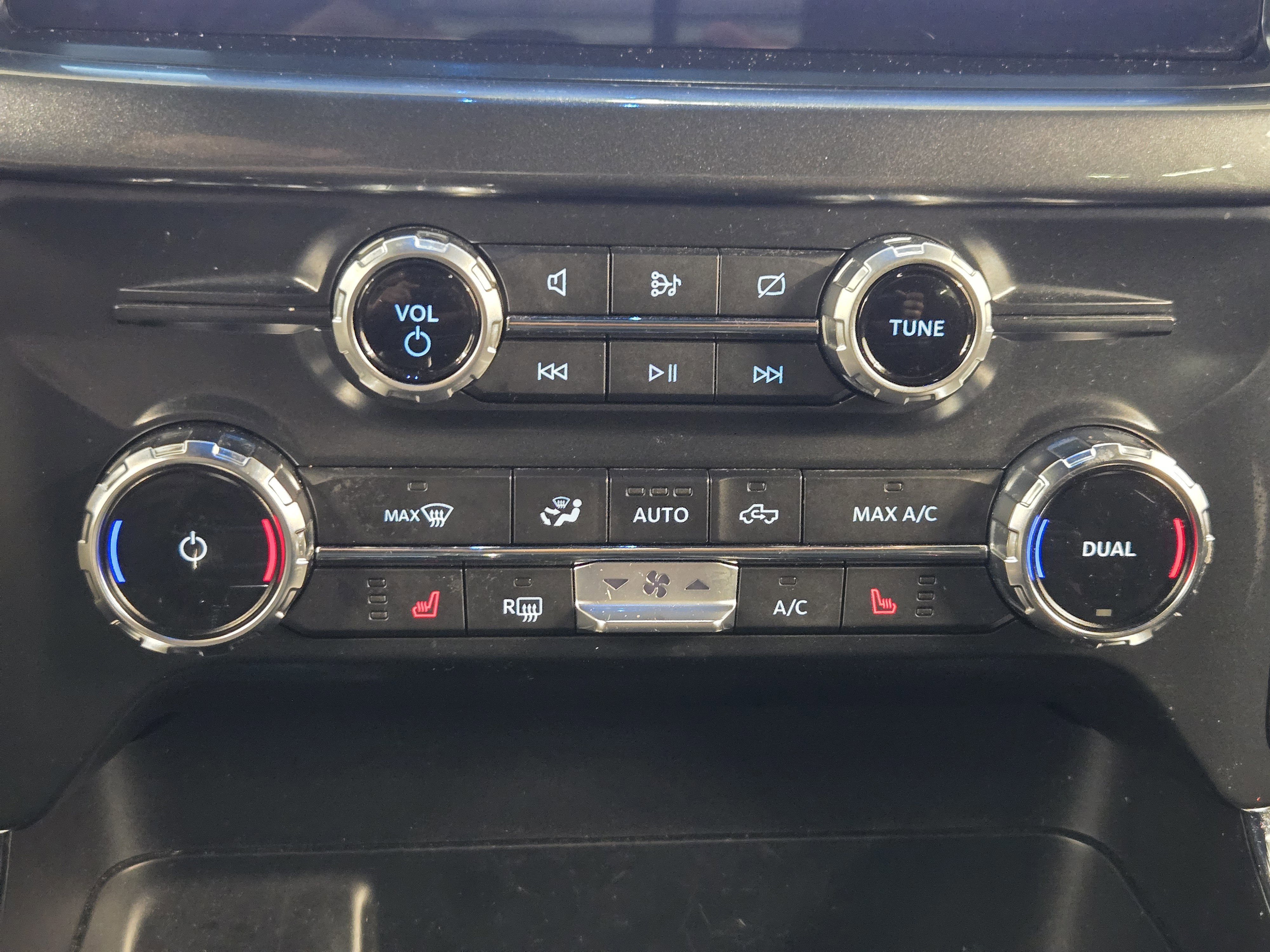 Certified 2022 Ford F150 XLT w/ Equipment Group 302A High image 23